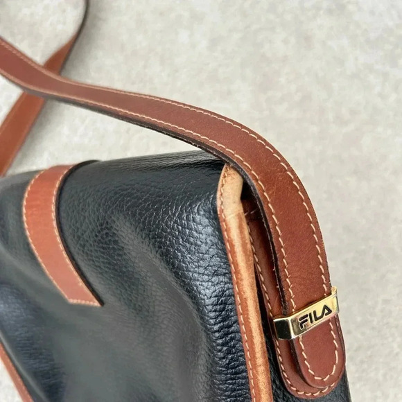 Vintage FILA  made in Italy leather crossbody bag - Picture 6 of 15